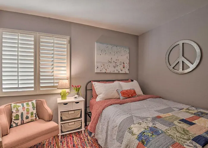 Work, Play & Stay: Scottsdale Gem W/ Outdoor Oasis *
