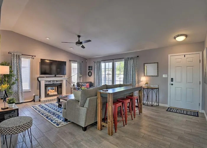 Work, Play & Stay: Scottsdale Gem W/ Outdoor Oasis Holiday home *